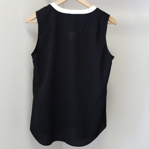 Talbots Black sleeveless blouse - Picture 2 of 7